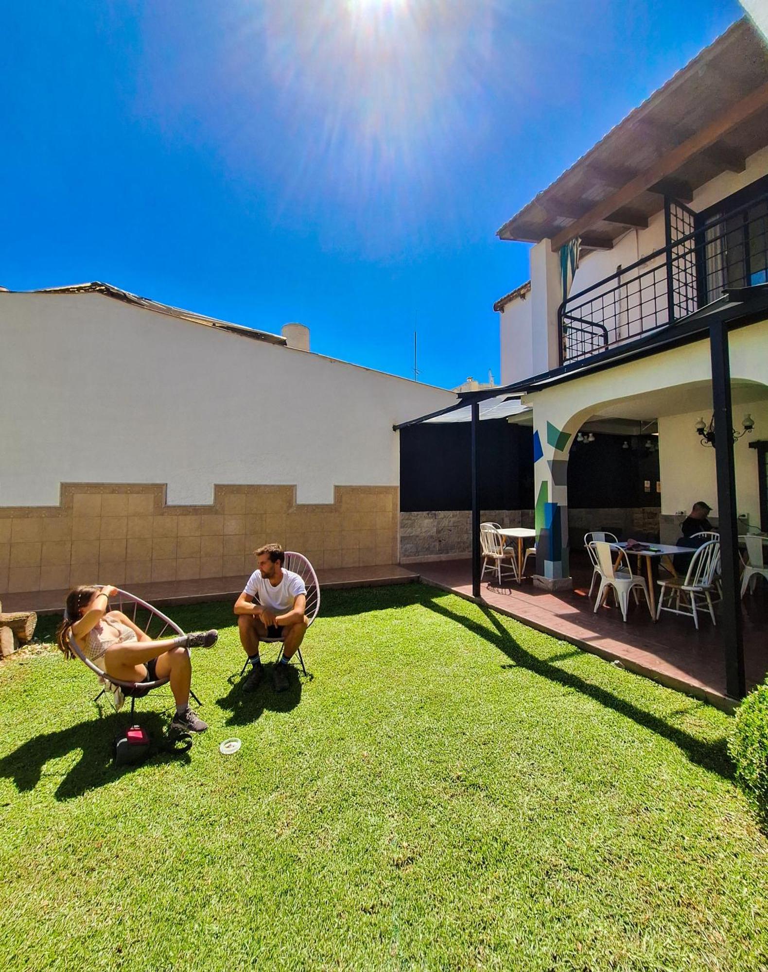 Fuxia House Hostel Mendoza Exterior photo